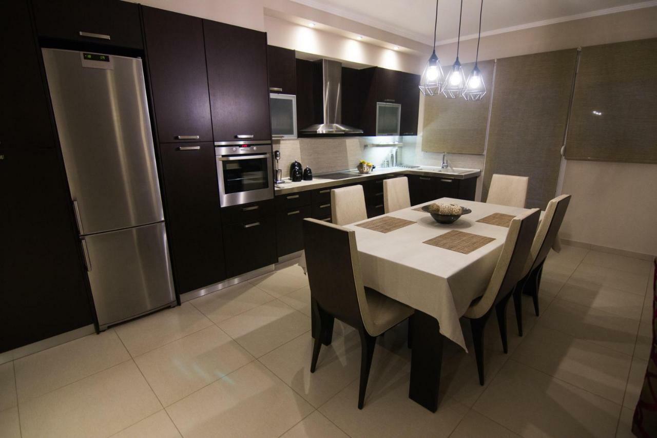 Mary'S Modern And Elegant Apartment Kalambaka Extérieur photo